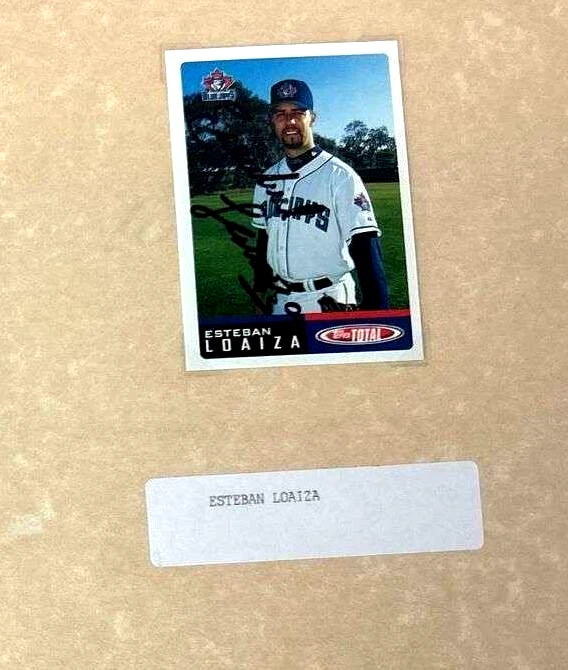 ESTEBAN LOAIZA TORONTO BLUE JAYS  Autographed Signed 2002 Topps Total Card - Image 1 of 1
