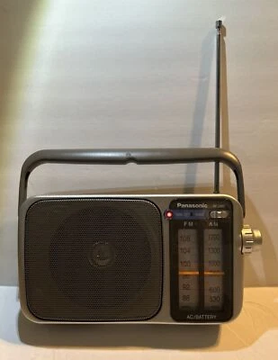 Panasonic RF-2400 AM/FM Portable Radio Gray (No Power Cord) Battery Only - Works - Image 1 of 4