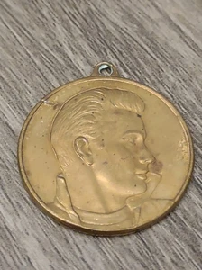 JAMES DEAN, In memory of 1931-1955 COIN Pendant Vintage  - Picture 1 of 2