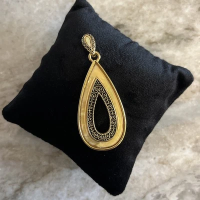 Lia Sophia "Luminous" Gold Tone w/Genuine Mother of Pearl Slide Pendant - Image 1 of 2