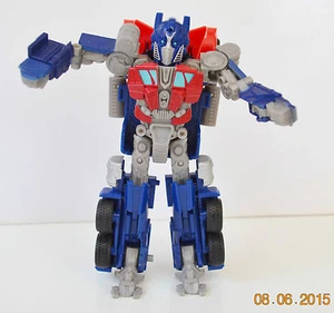 FIGURINE ROBOT TRANSFORMERS - OPTIMUS PRIM TOMY HASBRO 2009 (15x12cm) - Imagen 1 de 1