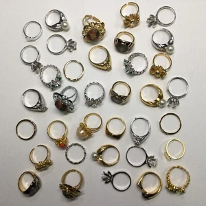 Schmuck Konvolut Ringe Modeschmuck 36 Stück - Bild 1 von 7