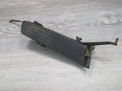 1984 - 1986 PORSCHE 928 S A/T 气体加速踏板带轴承支架 — 第 1/4 张图片