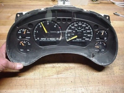 01 Chevy S10, Blazer GMC S15 Sonoma Velocímetro Tach cuadro de instrumentos 09374165 Foto 1 de 2