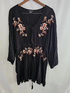 City Chic Women’s Plus Size 18 Black Embroidered Floral Kimono Sleeve Tunic Boho - Picture 1 of 7