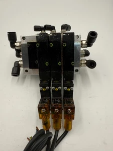 Parker Pneumatisches Luftmagnetventil B31VBC553C Verteilerbaugruppe mit Parker P2E-KV31F - Bild 1 von 13