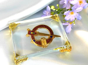 Solvar Irish Gold Plated Red Enamel Brooch - Picture 1 of 5