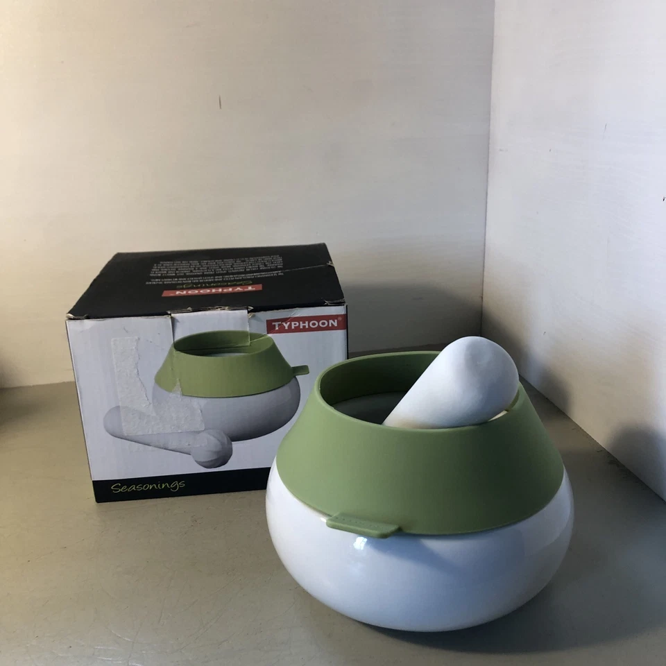 Typhoon seasonings  pestle and mortar In Box Used For Display only - Image 1 of 4