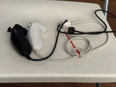 #H)Official Authentic Nintendo Brand Wii Nunchuck RVL-004 OEM  2pc Balck & White - Image 1 of 4