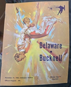 Delaware Vs Bucknell Nov 19 1966 - College Football Program Excellent Condition - Picture 1 of 3