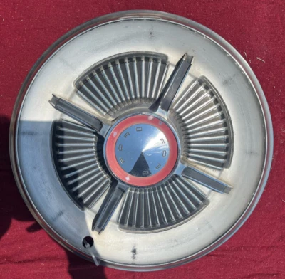 Tapacubos originales para Ford Galaxie Deluxe LTD 1962 a 1965 Foto 1 de 4