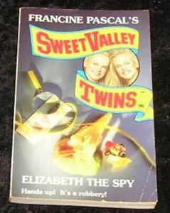 Elizabeth the Spy by Francine Pascal (Paperback) - Foto 1 di 1