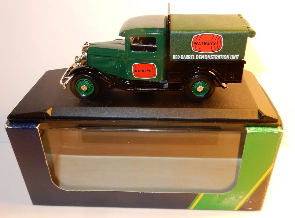 Eligor Ford V8 Pick-Up Telonato 1933 Rosso Canna Watneys 1/43 Ref 100131 IN Box - Immagine 1 di 4