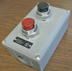 WESTINGHOUSE OT-1 / OILTIGHT HEAVY-DUTY PUSHBUTTON CONTROL STATION / NEW SURPLUS - Picture 1 of 8