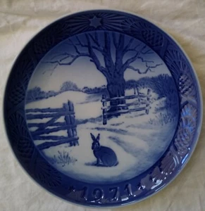 Royal Copenhagen 1971 Kai Lange Christmas Plate Hare in Winter - Picture 1 of 2