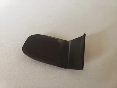 Chevrolet Malibu 2009 moldura de manija de puerta interior izquierda OEM Foto 1 de 2