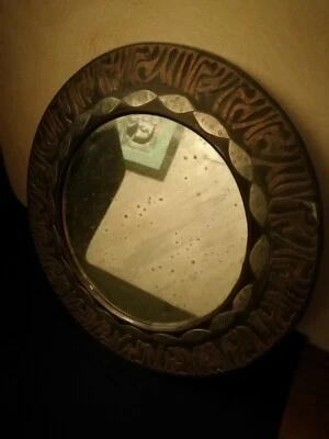 miroir ancien d'origine nord africaine en cuivre martelé  - Photo 1/3