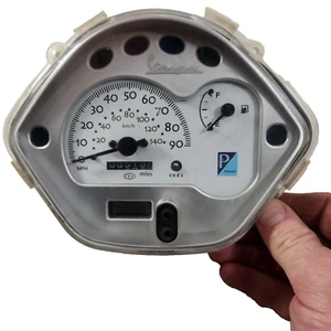 Vespa LX 150 LX150 2005 06-08 calibre racimo velocímetro luces pantalla combustible 500M - Imagen 1 de 3