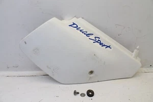 1991 Suzuki DR350s OEM 47111-14D00-30H RH Right Frame Side Cover Panel - White - Bild 1 von 12