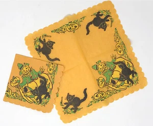 Set Of 2 Vintage Crepe/Paper Halloween Napkins Black Cat Scarecrow Pumpkins - Picture 1 of 1