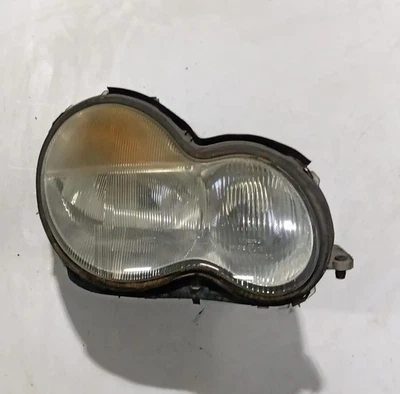 A2038200261 FANALE ANT. DESTRO per MERCEDES BENZ CLASSE C (W/S203) 180 - Immagine 1 di 4