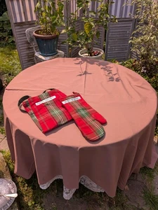Rustic Brown Tablecloth with Delicate Scalloped Edging – Warm Farmhouse Elegance - Picture 1 of 3