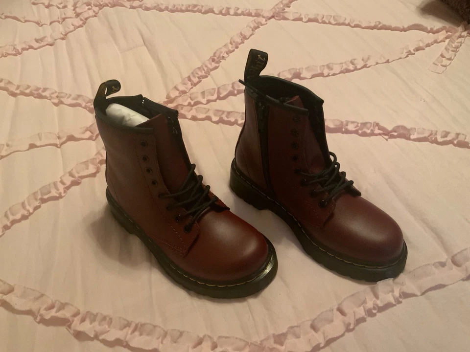 dr martins niños talla 13 Foto 1 de 4