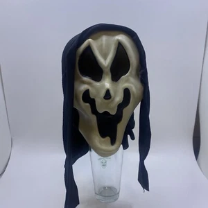 Ghostface Scream Mask Easter Unlimited Fun World Squiggly Smile Glow In Dark - Picture 1 of 4
