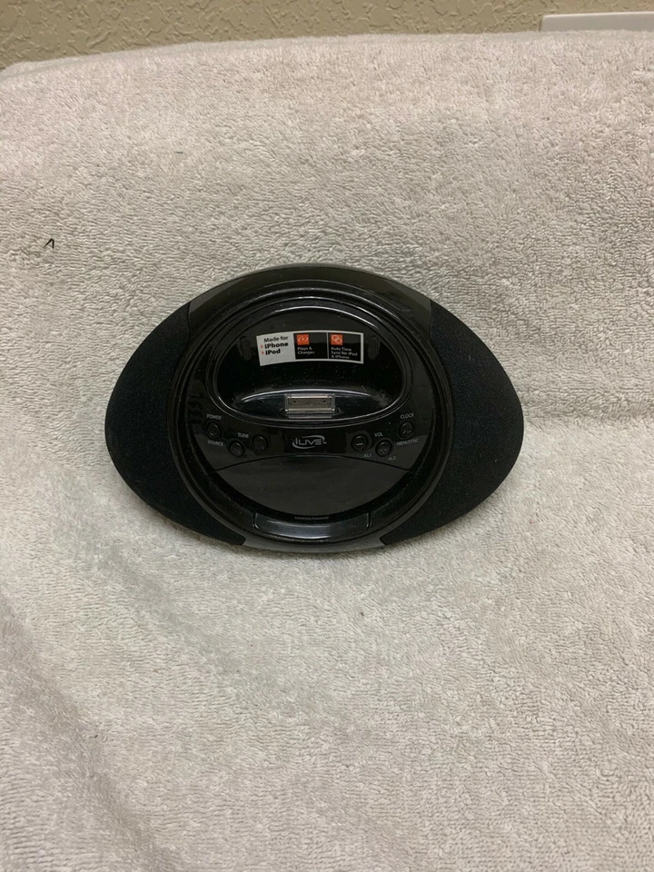 iLIVE ICP 122B Clock Radio for iPod and iPhone Black 30-Pin Dock Connector - Image 1 of 1