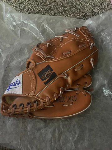 1986 McDonalds Kansas City Royals Coca-Cola Promo Kid's Baseball Glove Cover