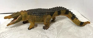 Safari Ltd. Crocodile Figurine - Detailed 12" Plastic 2006 Model Figure - Picture 1 of 4