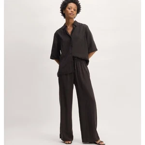 NWOT Everlane The Wide-Leg Pant in Butterlite Black Size XL - Bild 1 von 9