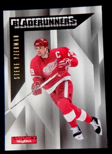 Tarjeta Steve Yzerman Skybox Impact Bladerunners 25 de 25, 1996-97 Red Wings - Imagen 1 de 2