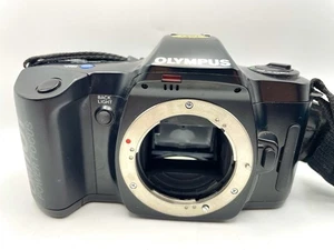 Olympus OM101 Power Focus analoge Kleinbildkamera nur Gehäuse – ungetestet - Bild 1 von 5