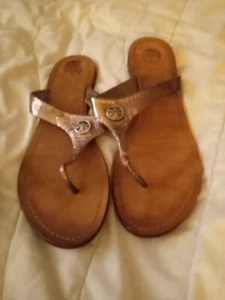 Tory Burch Thong Gold Snakeskin Leather Sandals 10 M Gold Metallic Reva Logo - Picture 1 of 12