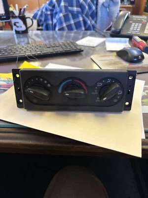 Модуль климат-контроля International 4200 4300 4400 7400 pn 3545543C3 (40) - Изображение 1 из 3