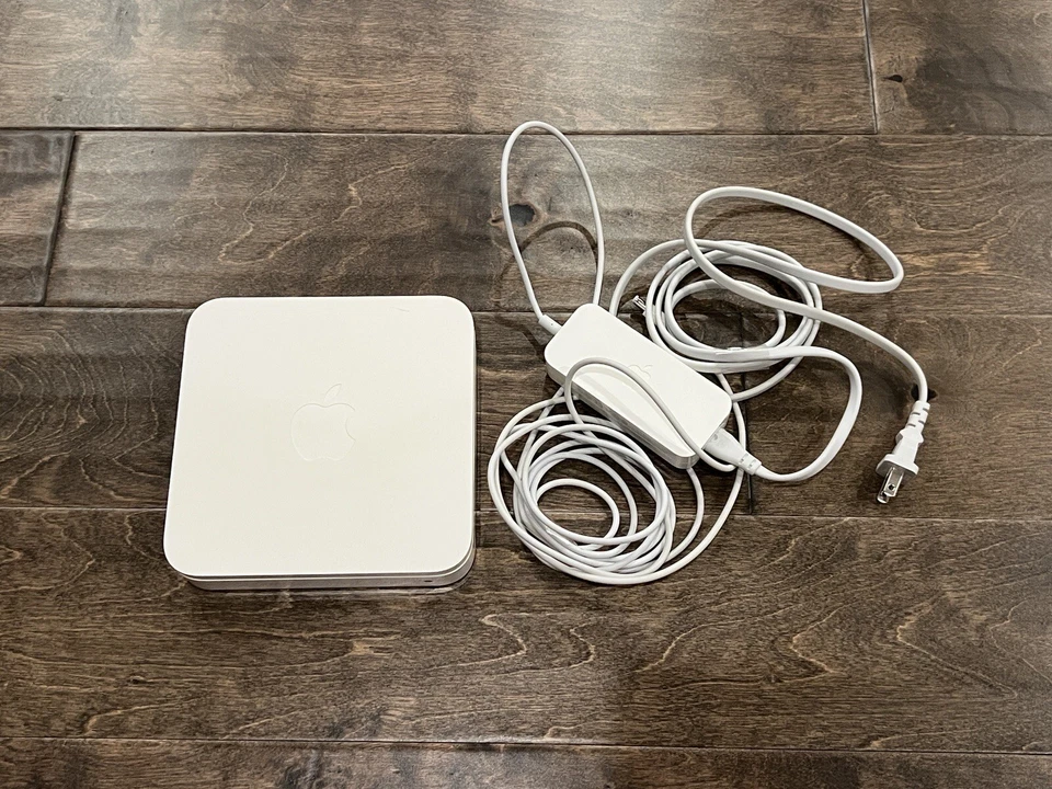 Apple Airport Extreme Base Station A1354 WiFi Router With Power Cord 4th Gen - Image 1 of 4