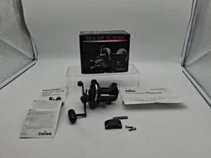 Daiwa Sealine SL30SH Right Hand Single Speed Conventional Fishing Reel - EUC - Picture 1 of 8