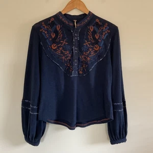 Free People Sundance Kid Embroidered Henley Top Sz XS Navy Blue Western Boho - Picture 1 of 11