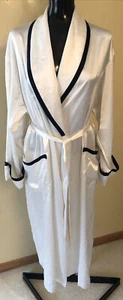 Victoria’s Secret Women’s Silky White W Blue Trim Robe Size PS - Picture 1 of 6
