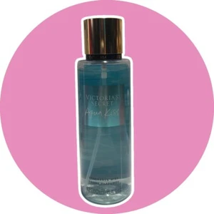 Victoria's Secret Aqua Kiss by Victoria's Secret Fragrance Mist Spray 8.4 oz New - Picture 1 of 1