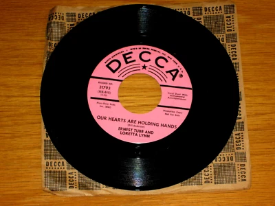 PROMO COUNTRY 45 RPM - ERNEST TUBB & LORETTA LYNN - DECCA 31793  "OUR HEARTS..." - Image 1 of 2