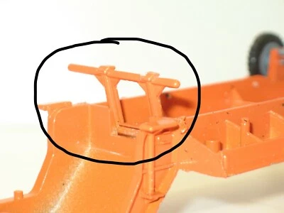 Solido Cavalletto Origine IN Metallo Arancione per Rimorchio Berliet T12 Char ( - Immagine 1 di 2