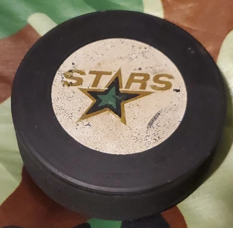 DALLAS STARS NHL VINTAGE LICENSED PUCK INGLASCO MADE IN CZECHOSLOVAKIA 🇨🇿 Cover