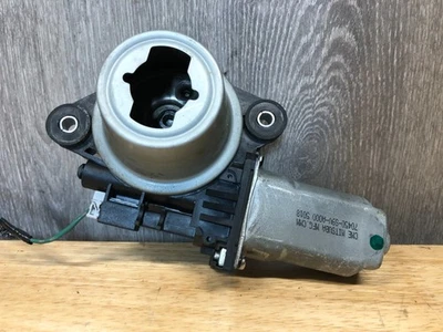 2006-2008 HONDA PILOT SUN ROOF MOTOR ASSEMBLY OEM - Image 1 of 3