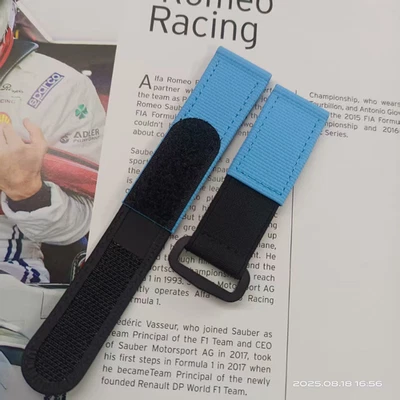 Correa de reloj híbrida azul bebé 22 mm se adapta a Audemars Piguet código 11.59 15210QT Foto 1 de 4