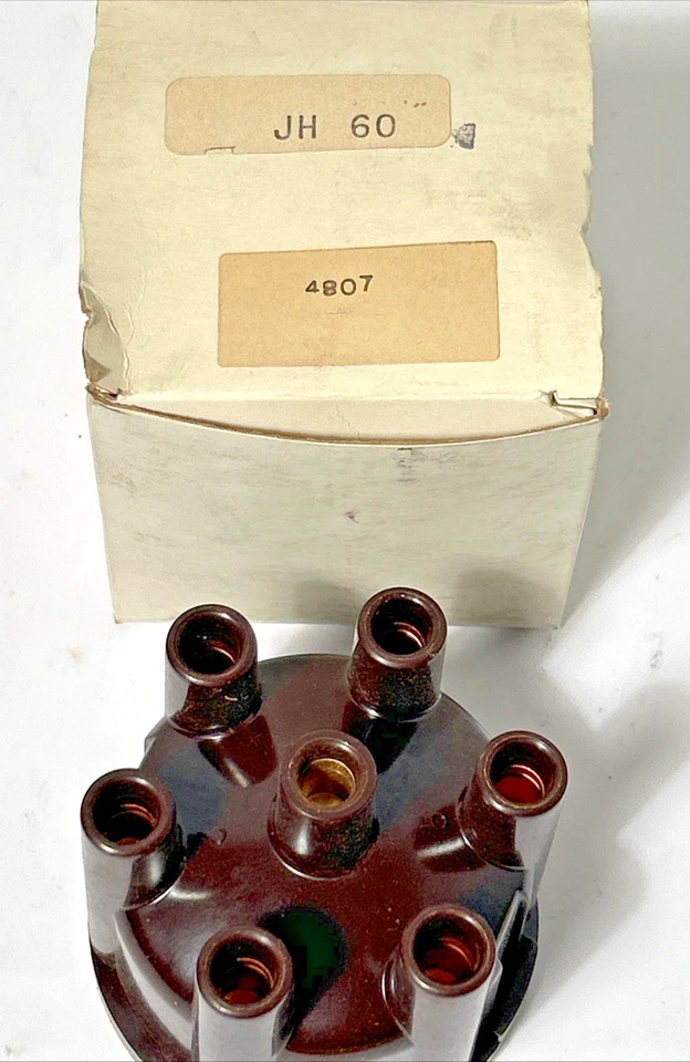 Крышка распределителя Toyota Landcruiser Crown Corona 3,9 л 1965-1974 - Изображение 1 из 4