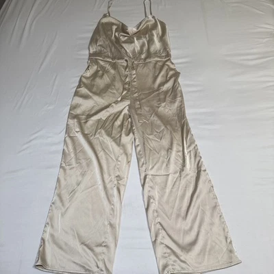 Mono gatito para mujer pequeño sin mangas beige satinado elástico cintura usado en excelente estado Foto 1 de 4