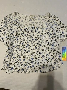 Derek Heart Juniors Xl Floral Top Short Sleeve NWT White K25 - Picture 1 of 4