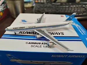 1:400 Kuwait Airways A340-300 HOGAN - Picture 1 of 4